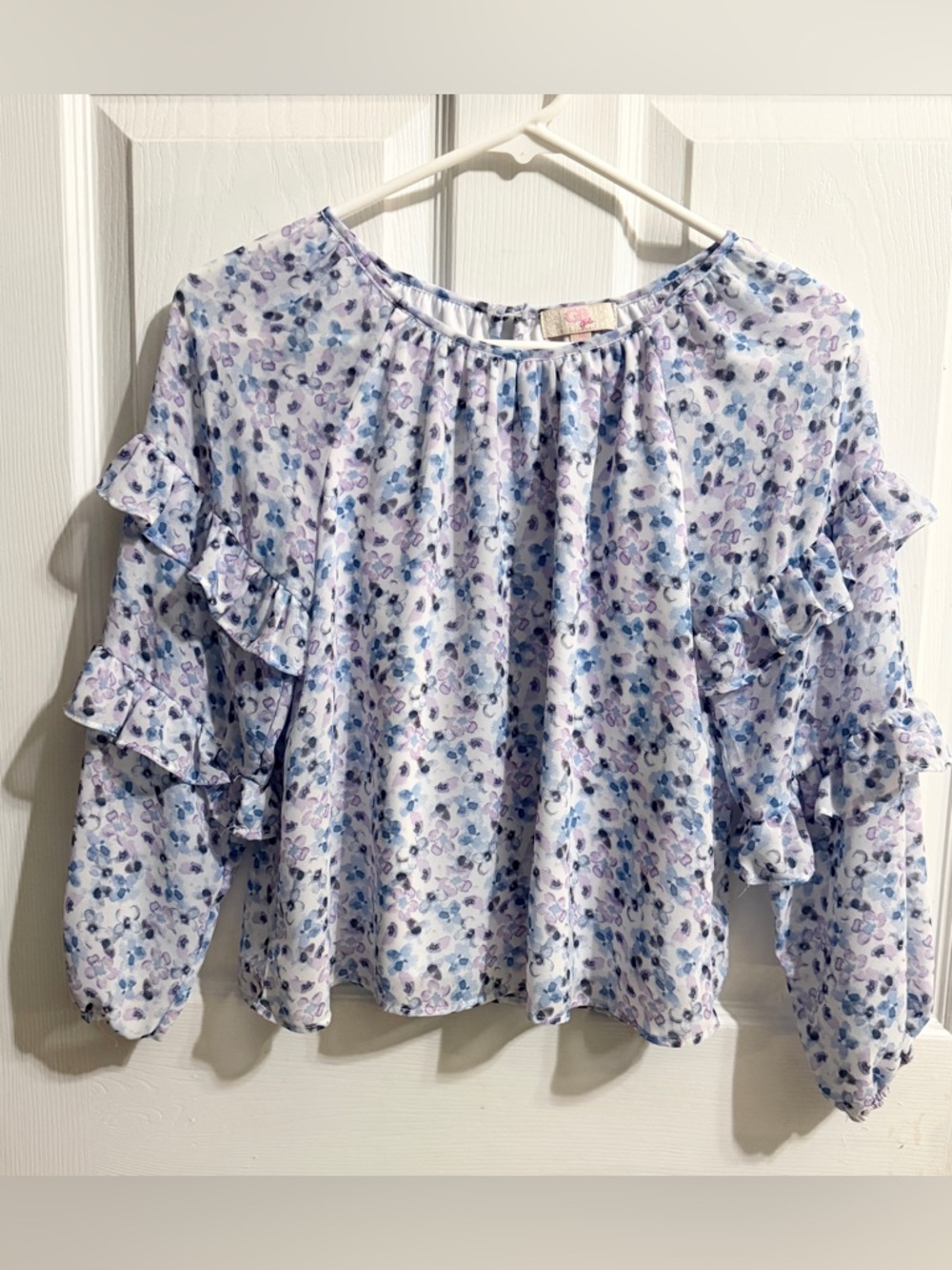GB Girls Long Sheer Sleeve Top Size Girls M